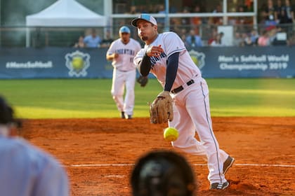 Huemul Ezequiel Mata Carabajal, el Memu para sus compañeros y amigos; el pitcher que fue fundamental en la final