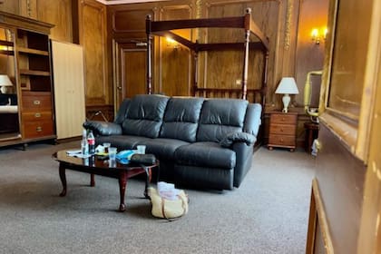 Huéspedes narran sus experiencias de terror en el peor hotel de Liverpool