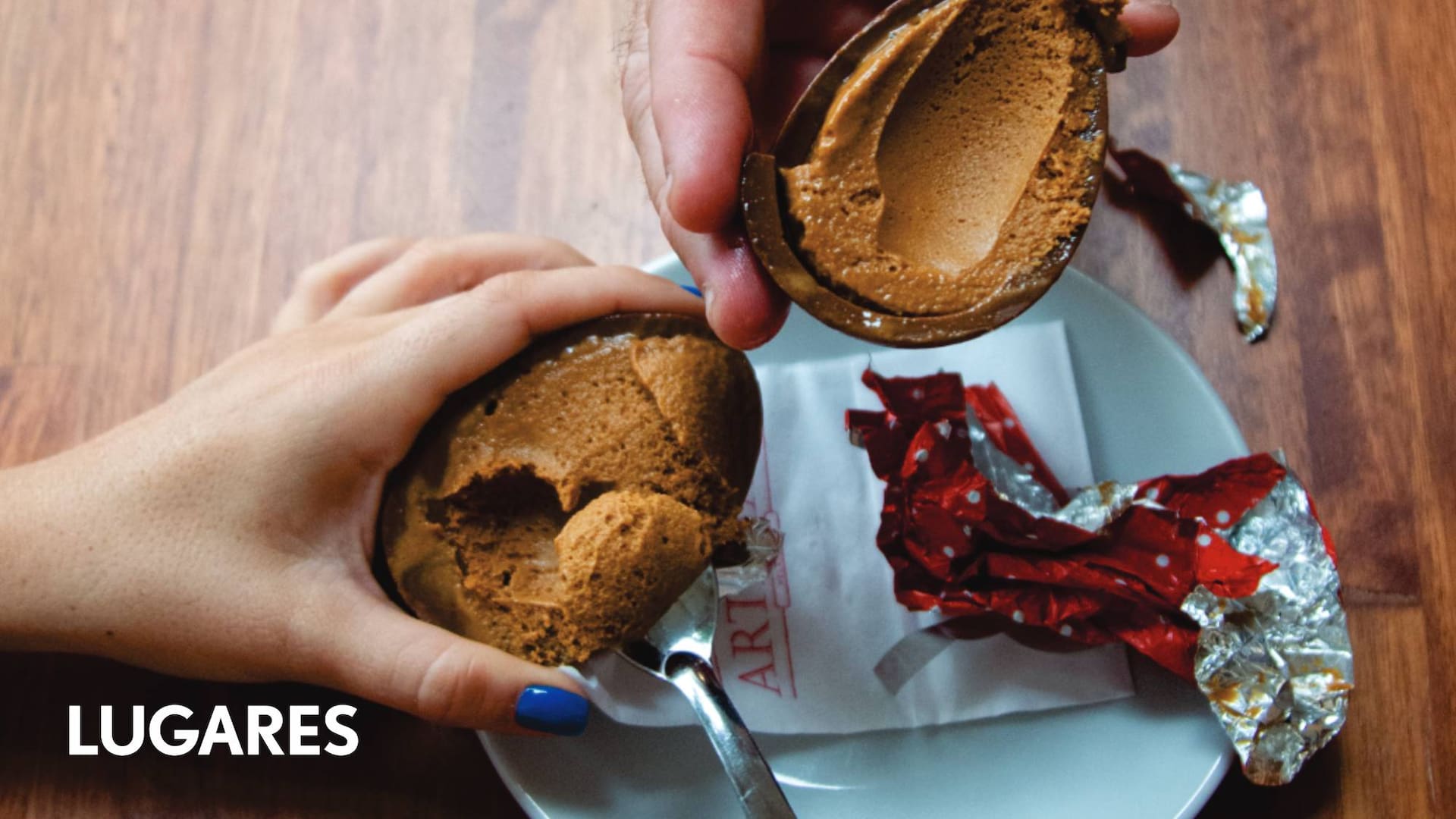 Huevos de pascua rellenos de helado.