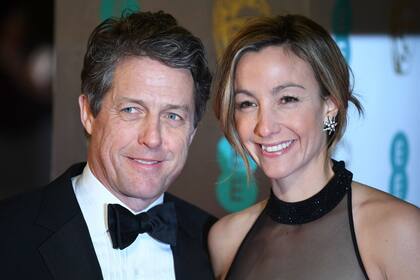 Hugh Grant y Anna Eberstein son marido y mujer.