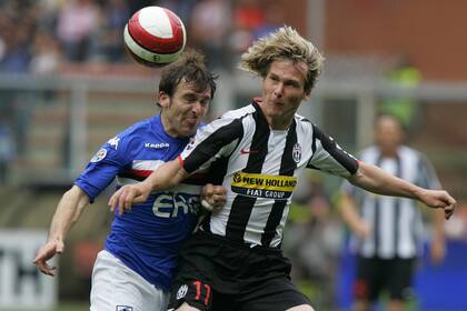 En Sampdoria, marcando a Pavel Nedved, de Juventus.