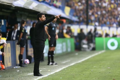 Hugo Ibarra y una seguidilla de partidos decisiva para las aspiraciones de Boca en la Liga Profesional