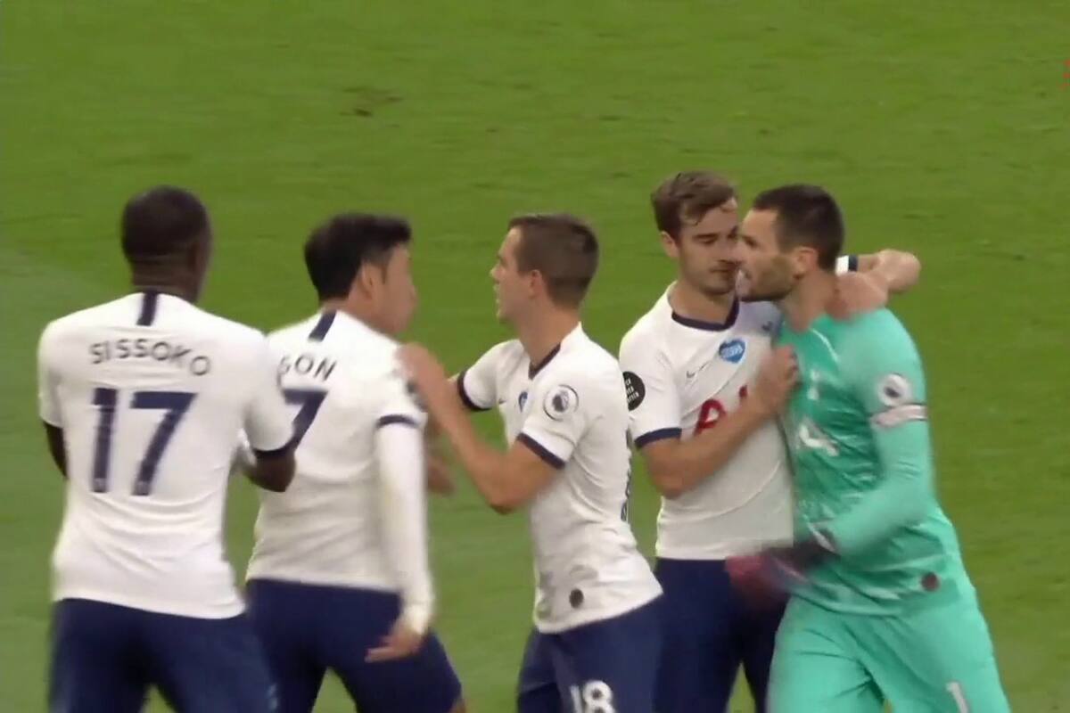 Hugo Lloris discute con Son Heung-Min en el final del primer tiempo del partido frente a Everton