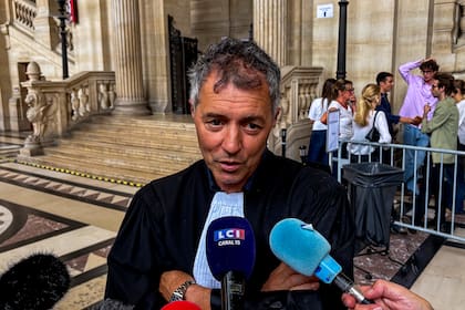 Hugues Vigier, el abogado de Romain Bouvier, acusado en el juicio por asesinato en el caso Aramburú, en París