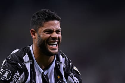 Hulk fue imparable para la defensa de River