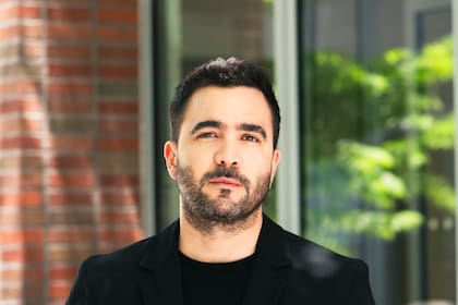 Humberto Moro, cocurador de la muestra que llega a Proa