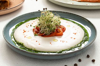 Humus de porotos con pimentón ahumado.