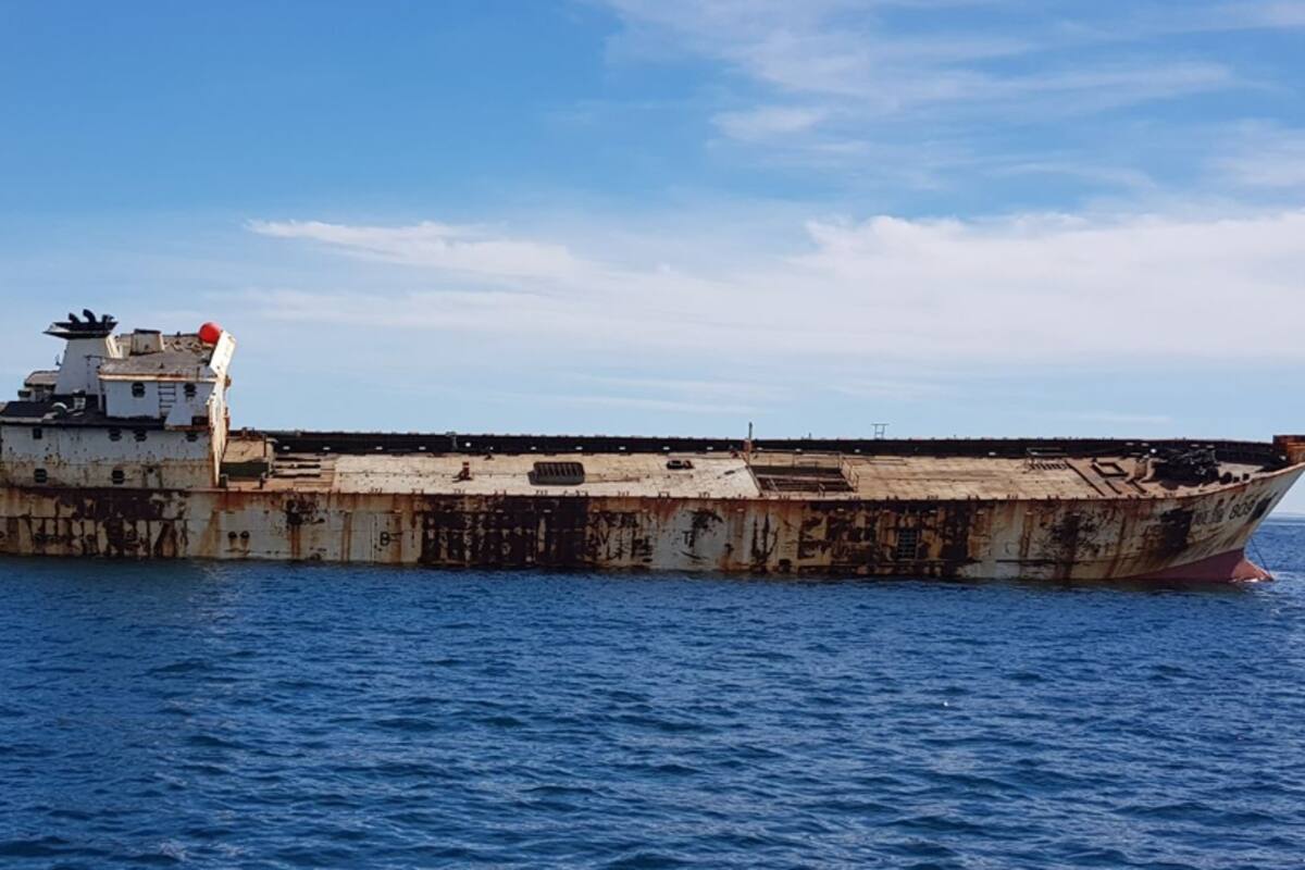 Hundieron un pesquero frente a las costas de Puerto Madryn para crear un arrecife artificial