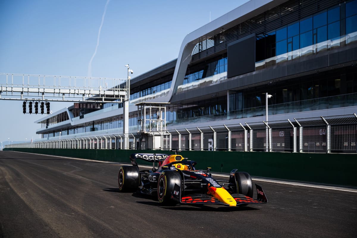 Hungaroring fue el primer circuito de Fórmula 1 construido detrás de la Cortina de Hierro y debutó en 1986
