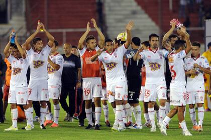 Huracán festejó la clasificación a la fase de grupos