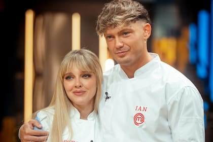 Ian Lucas y Sofía Gonet se disputan el premio y millones de pesos en la gran final de MasterChef Celebrity