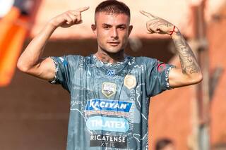 Deportivo Armenio presentó su nueva camiseta para la temporada 2025: un homenaje a la geografía y cultura de Armenia