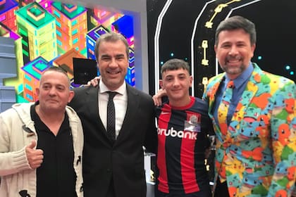 Ian se presentó cuatro veces en Los 8 escalones y conmovió a todos con su historia