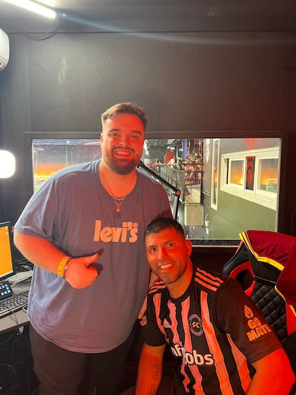 Ibai Llanos y Sergio Aguero