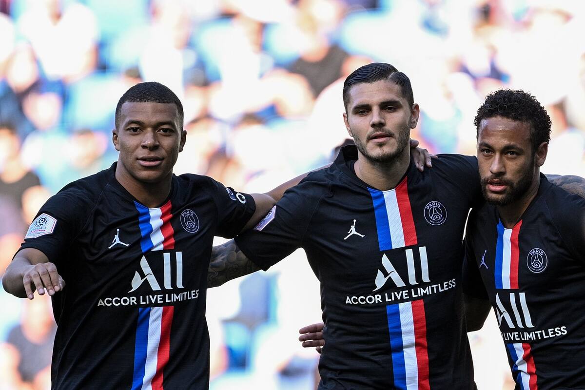 Icardi, junto a Mbappe y Neymar jugando para el PSG