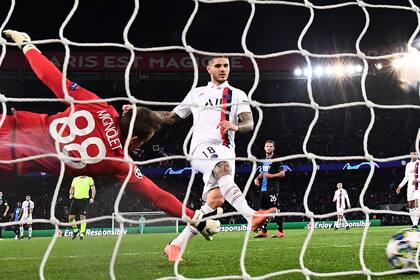 Icardi marca el gol del triunfo de PSG ante Brujas