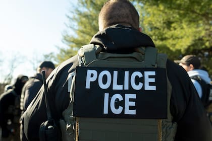 Tras un memorando firmado por el director interino del ICE, Caleb Vitiello, la agencia de inmigración ahora puede realizar arrestos en tribunales si cuentan con “información creíble” sobre la presencia de una persona indocumentada