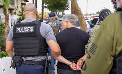 ICE identificó y detuvo a criminales en Los Ángeles y ciudades circundantes