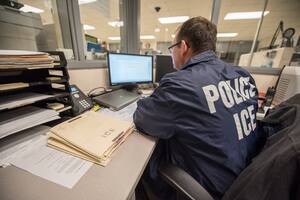 ICE monitorea a los extranjeros de EE.UU. que no tienen sus papeles en regla