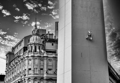 Ícono porteño que invita alzar la vista al cielo