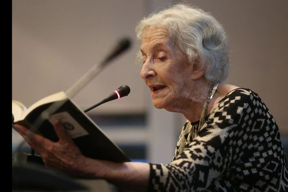 Ida Vitale, durante la feria del libro en Buenos Aires 2017