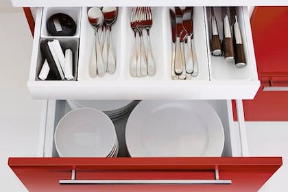 Ideas y soluciones para que tu cajón de cubiertos no se convierta en un depósito