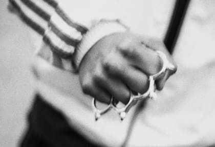 Identidades juveniles que se construyen alrededor de la violencia