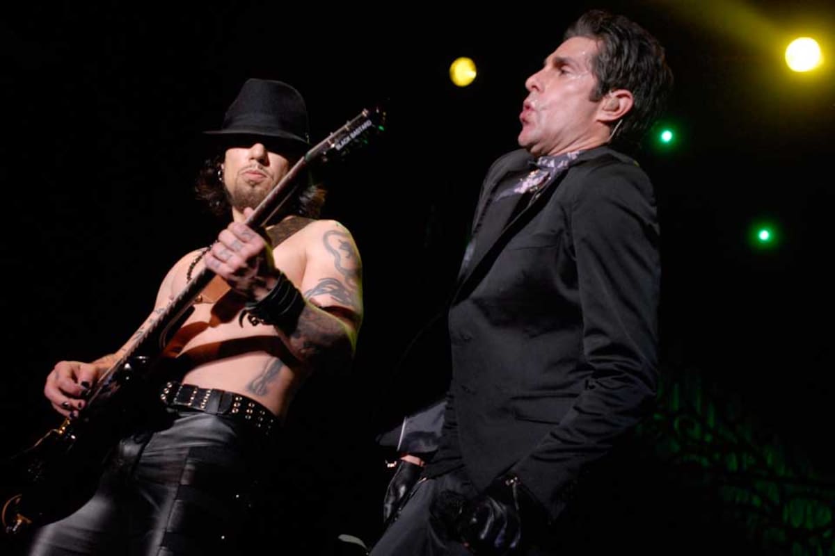 Idolos de la nación alternativa, Dave Navarro y Perry Farrell cumplieron con las expectativas