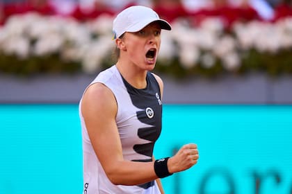 Iga Swiatek lidió con la irregularidad y pagó con una derrota la final ante Aryna Sabalenka
