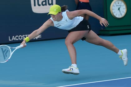 Iga Swiatek recibe protección adicional en el Abierto de Miami tras ser acosada