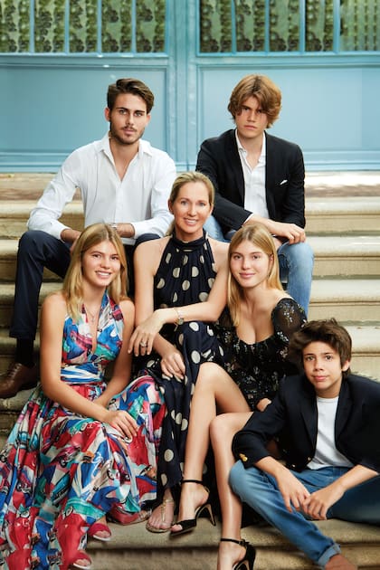 Con su mujer, Miranda, y los cinco hijos que tienen juntos