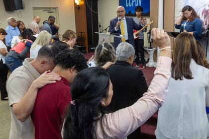 Iglesias evangélicas latinas temen posible aplicación de leyes migratorias en centros de culto