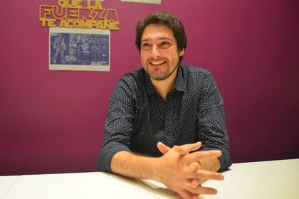 Ignacio Lugones, el médico que está usando impresoras 3D para crear moldes de válvulas aórticas a medida de lo que necesitan los chicos.