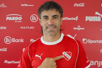 Ignacio Malcorra fue presentado como nuevo jugador de Independiente y viajará este miércoles a Uruguay para realizar la pretemporada