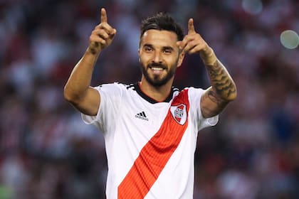 Ignacio Scocco, de penal, convirtió el segundo para River