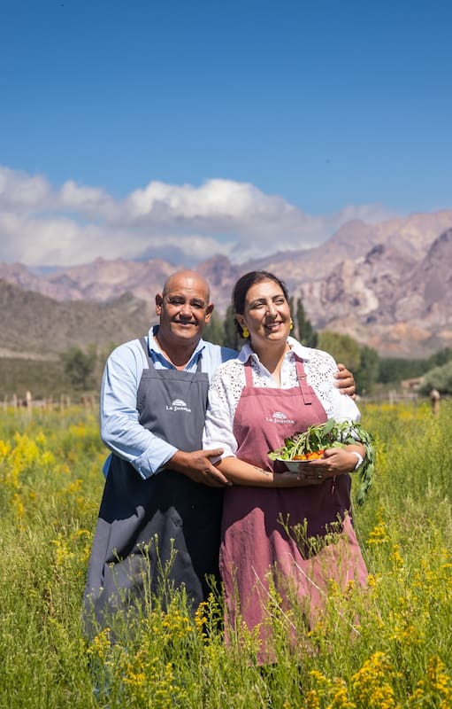 Ignacio y Paola están a cargo de La Juanita.
