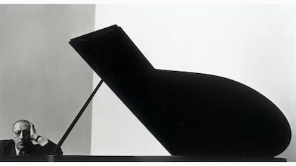 Igor Stravinsky en 1946, según la célebre lente de Arnold Newman