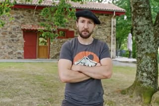 Iker, montañés que vive sin red eléctrica: “Aprender a tener una casa eficiente y acorde a lo que el sol te da cada día”