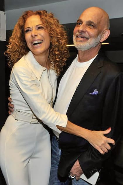 Iliana Calabró: "Hace ya tres años que estamos juntos y conviviendo. "Fue un flash y acá estamos, compartiendo la vida, el amor, la familia, las alegrías y a veces los momentos duros"