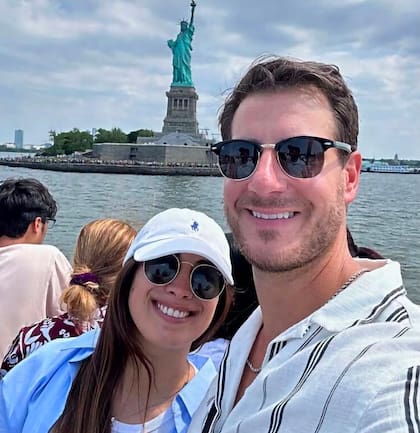 Iliana Lick junto a su novio Stephen Melchiorre