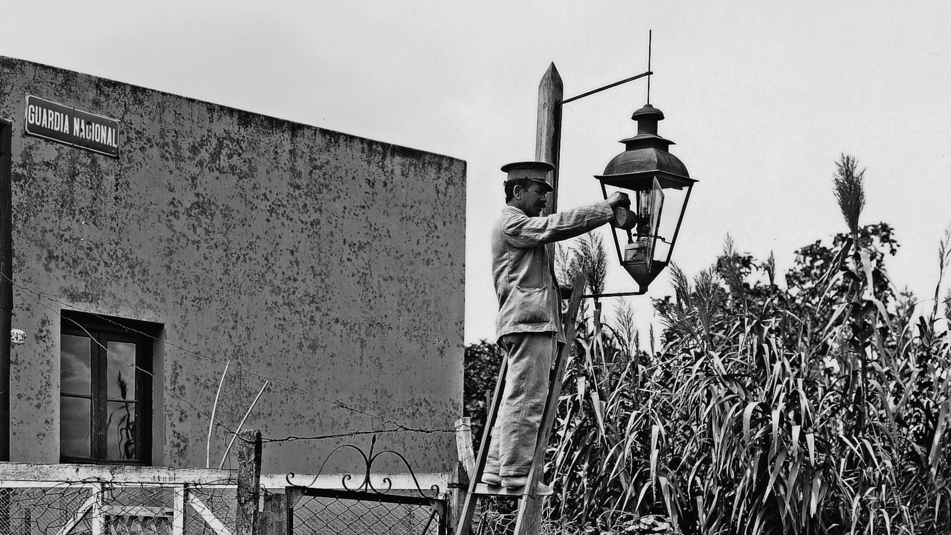 Alumbrado a kerosene en la vía pública.
