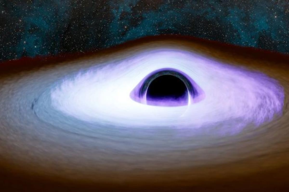 Ilustración de material girando alrededor de un agujero negro y su corona