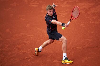 Ilya Ivashka, de Bielorrusia, durante su partido contra Rafael Nadal, en Barcelona.