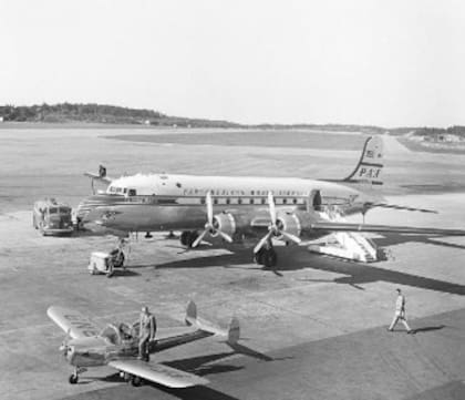 Imagen de archivo de un avión Douglas DC-4 de Pan American de 1950 (Getty Images)