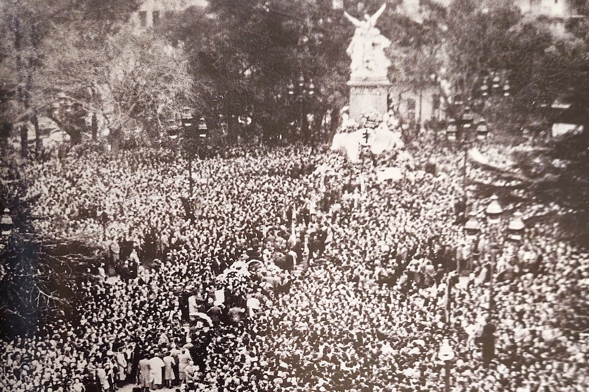Imagen de la visita de De Gaulle a Buenos Aires en 1964