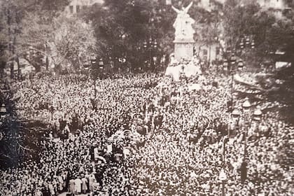 Imagen de la visita de De Gaulle a Buenos Aires en 1964