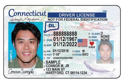 Imagen de referencia de una licencia de conducir emitida en Connecticut, uno de los cinco estados incluidos en la restricción de Florida
