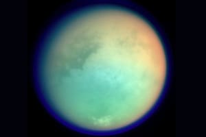 Imagen de Titán obtenida en infrarrojo por la misión Cassini/Huygens