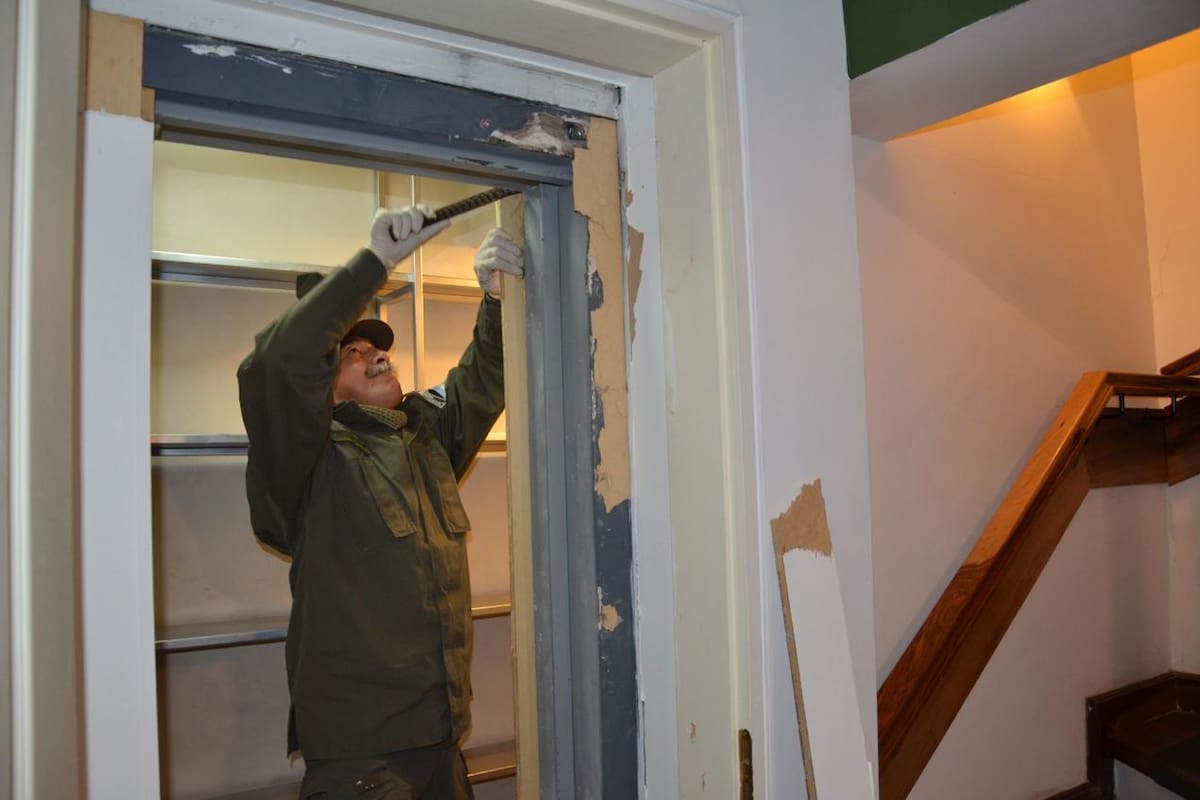 Imagen del allanamiento en una de las casas de Cristina Kirchner en el Sur