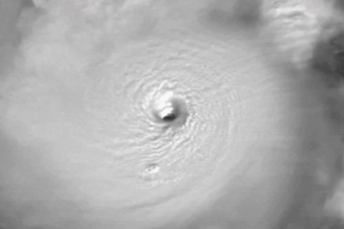 Imagen del ojo del huracán Milton